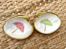 Parasol Clamshells