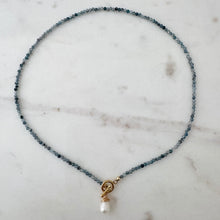 Tiny Front Toggle Pearl Necklace