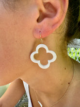 Clover Frame Hoop Earrings