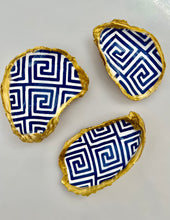 Greek Key Oyster