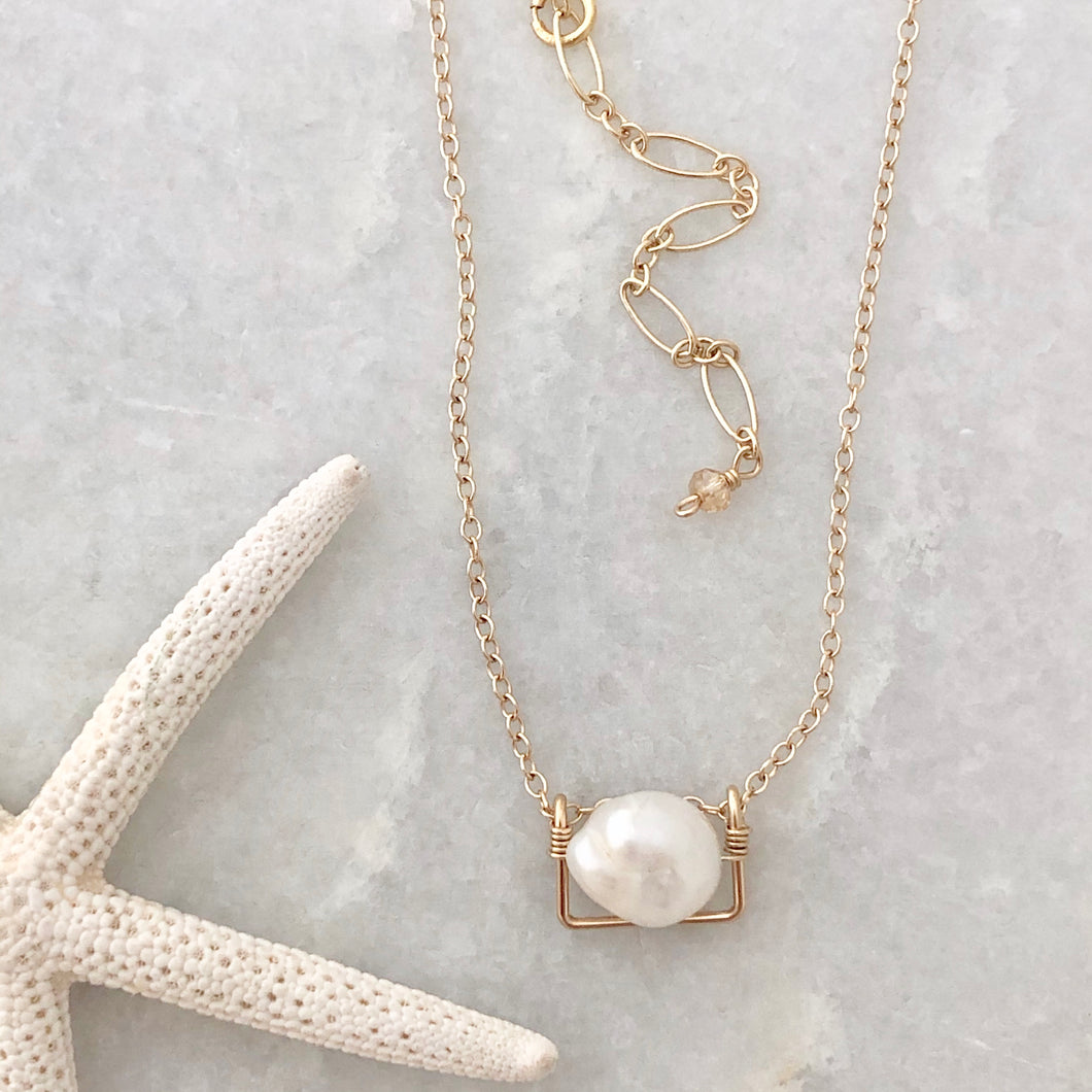 Freeport Framed Pearl Necklace