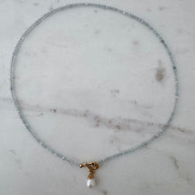 Tiny Front Toggle Pearl Necklace