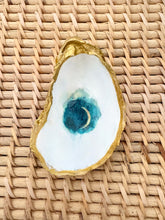 Crescent Moon Oyster