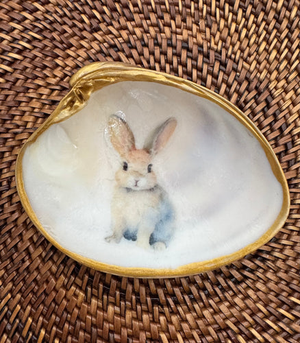 Bunny Clamshell Dish