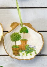 Topiary Large Scallop Ornaments