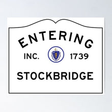 'Entering' Town Sign Clamshells