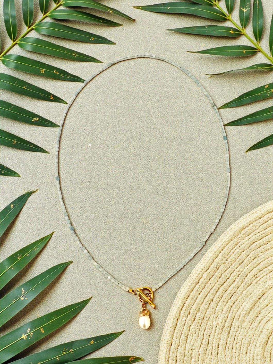 Tiny Front Toggle Pearl Necklace