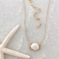 Freeport Framed Pearl Necklace